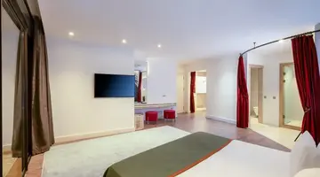 Nirvana Cosmopolitan (ex Kervansaray Lara)