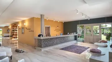 Nirvana Cosmopolitan (ex Kervansaray Lara)