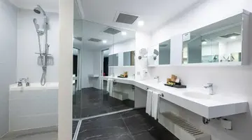 Nirvana Cosmopolitan (ex Kervansaray Lara)