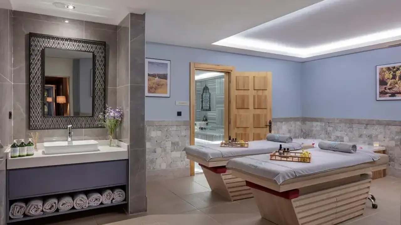 Nirvana Cosmopolitan (ex Kervansaray Lara)