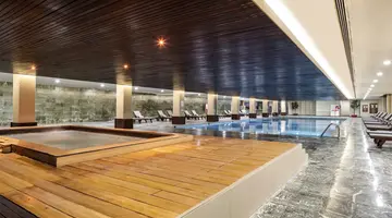 Nirvana Cosmopolitan