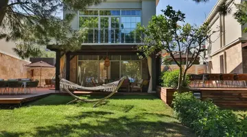 NIRVANA DOLCE VITA