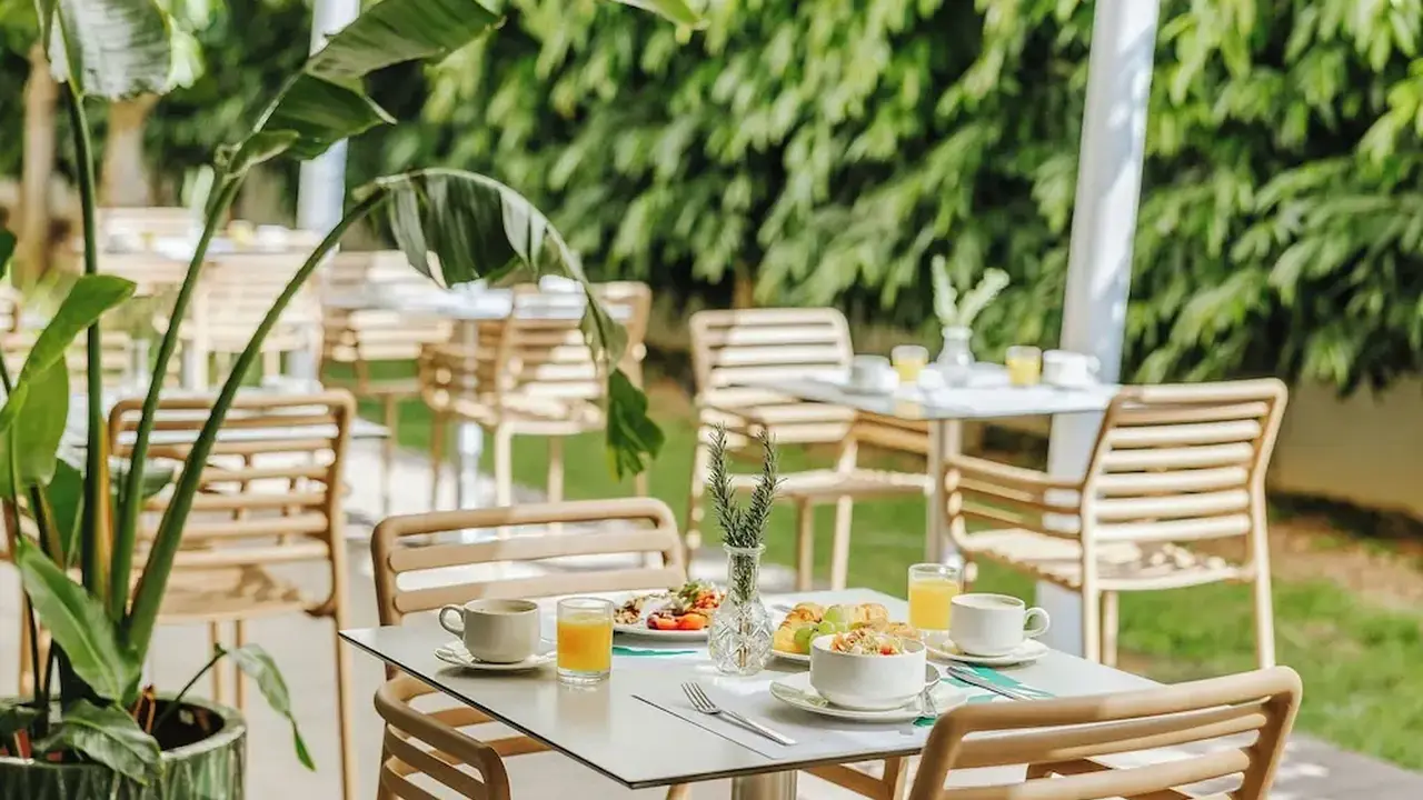 Nissi Park Hotel