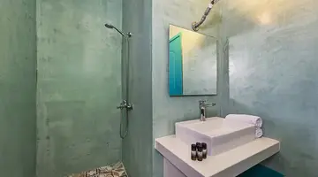 Nissia Apartments & Suites