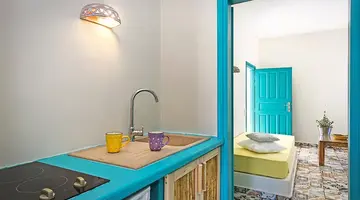 Nissia Apartments & Suites