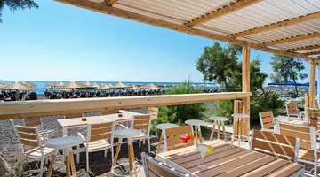 Nissia Apartments & Suites