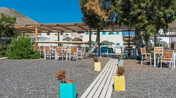 Nissia Apartments & Suites
