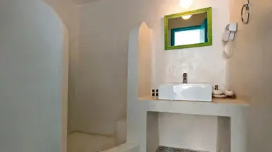 Nissia Apartments & Suites