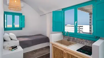 Nissia Beach Apartments and Suites
