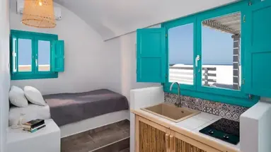 Nissia Beach Apartments and Suites