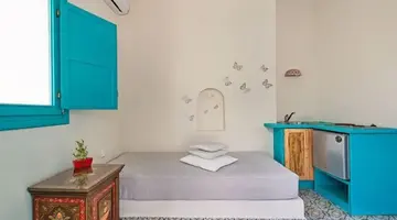 Nissia Beach Apartments and Suites