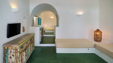 Nissia Beach Apartments and Suites