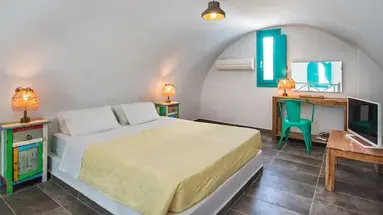 Nissia Beach Apartments and Suites
