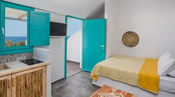 Nissia Beach Apartments and Suites
