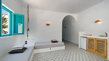 Nissia Beach Apartments and Suites