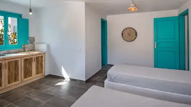 Nissia Beach Apartments and Suites