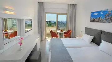 Nissiana Hotel & Bungalows
