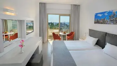 Nissiana Hotel & Bungalows