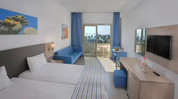 Nissiana Hotel & Bungalows