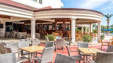Nissiana Hotel & Bungalows