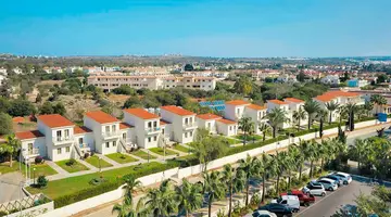 Nissiana Hotel and Bungalows