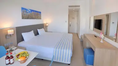 Nissiana Hotel and Bungalows