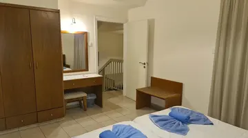 Nissiana Hotel and Bungalows