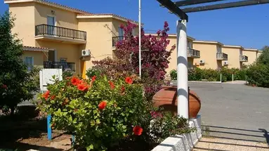 Nissiana Hotel and Bungalows