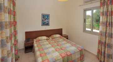 Nissiana Hotel and Bungalows
