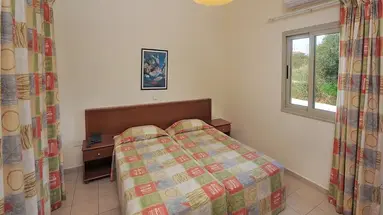 Nissiana Hotel and Bungalows
