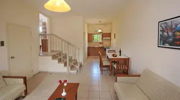 Nissiana Hotel & Bungalows
