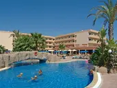 Nissiana Hotel & Bungalows