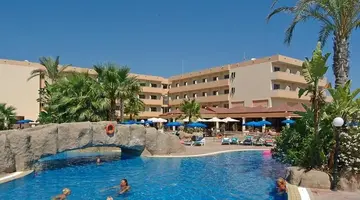 Nissiana Hotel & Bungalows