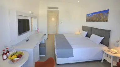 NISSIANA HOTEL & BUNGALOWS