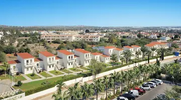 Nissiana Hotel & Bungalows