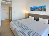 Nissiana Hotel & Bungalows