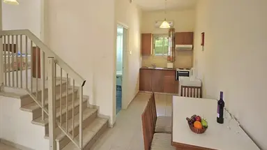 Nissiana Hotel & Bungalows