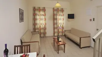 Nissiana Hotel & Bungalows