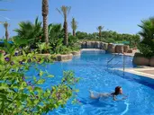 Nissiana Hotel & Bungalows