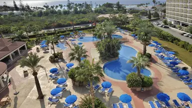 Nissiana Hotel & Bungalows