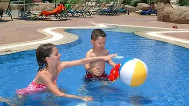 Nissiana Hotel & Bungalows