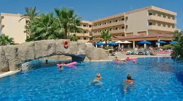 Nissiana Hotel & Bungalows