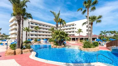 Nissiana Hotel & Bungalows