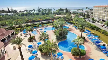 Nissiana Hotel & Bungalows