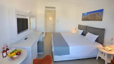 NISSIANA HOTEL & BUNGALOWS