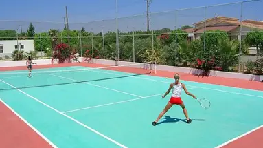 Nissiana Hotel & Bungalows