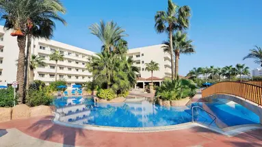 NISSIANA HOTEL & BUNGALOWS