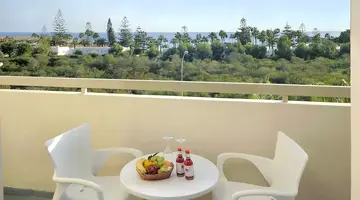 Nissiana Hotel