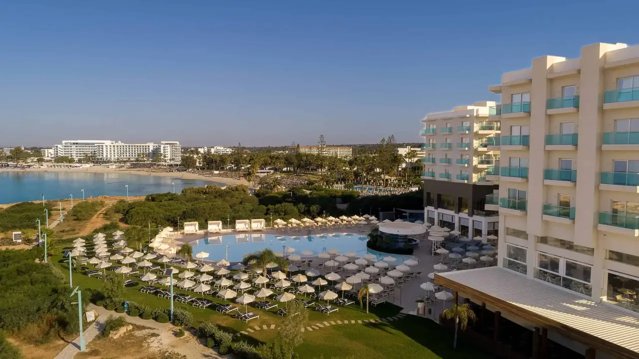 Nissiblu Hotel