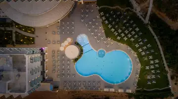 Nissiblu Hotel